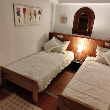 Hostal Refugio Del Aguila "Casa Diaman" Güéjar Sierra Exterior foto
