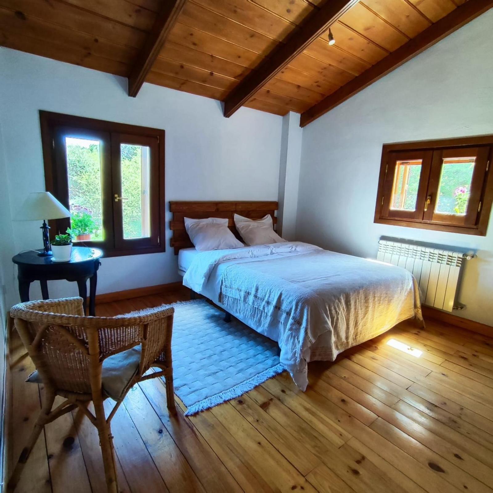 Hostal Refugio Del Aguila "Casa Diaman" Güéjar Sierra Exterior foto