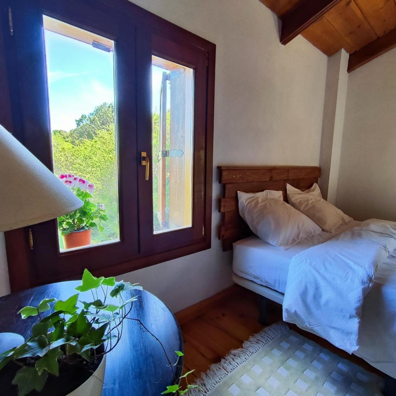 Hostal Refugio Del Aguila "Casa Diaman" Güéjar Sierra Exterior foto