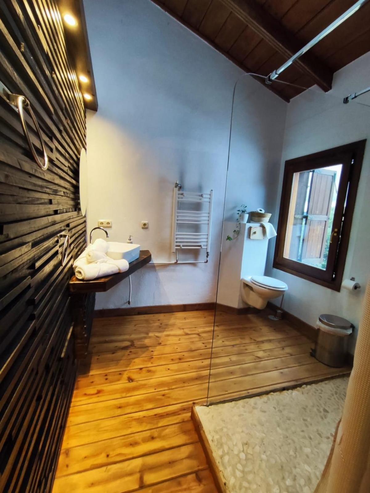 Hostal Refugio Del Aguila "Casa Diaman" Güéjar Sierra Exterior foto