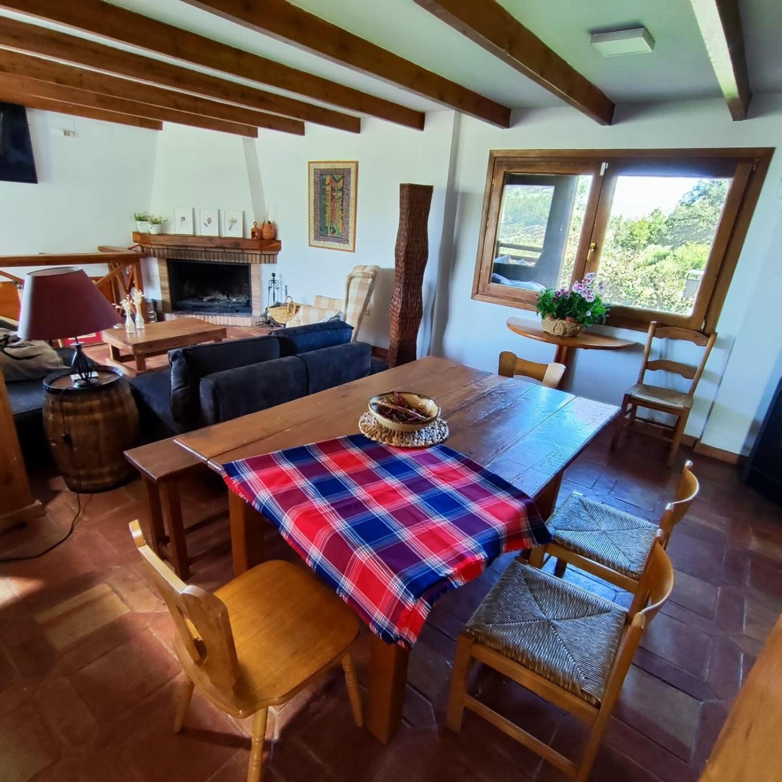 Hostal Refugio Del Aguila "Casa Diaman" Güéjar Sierra Exterior foto