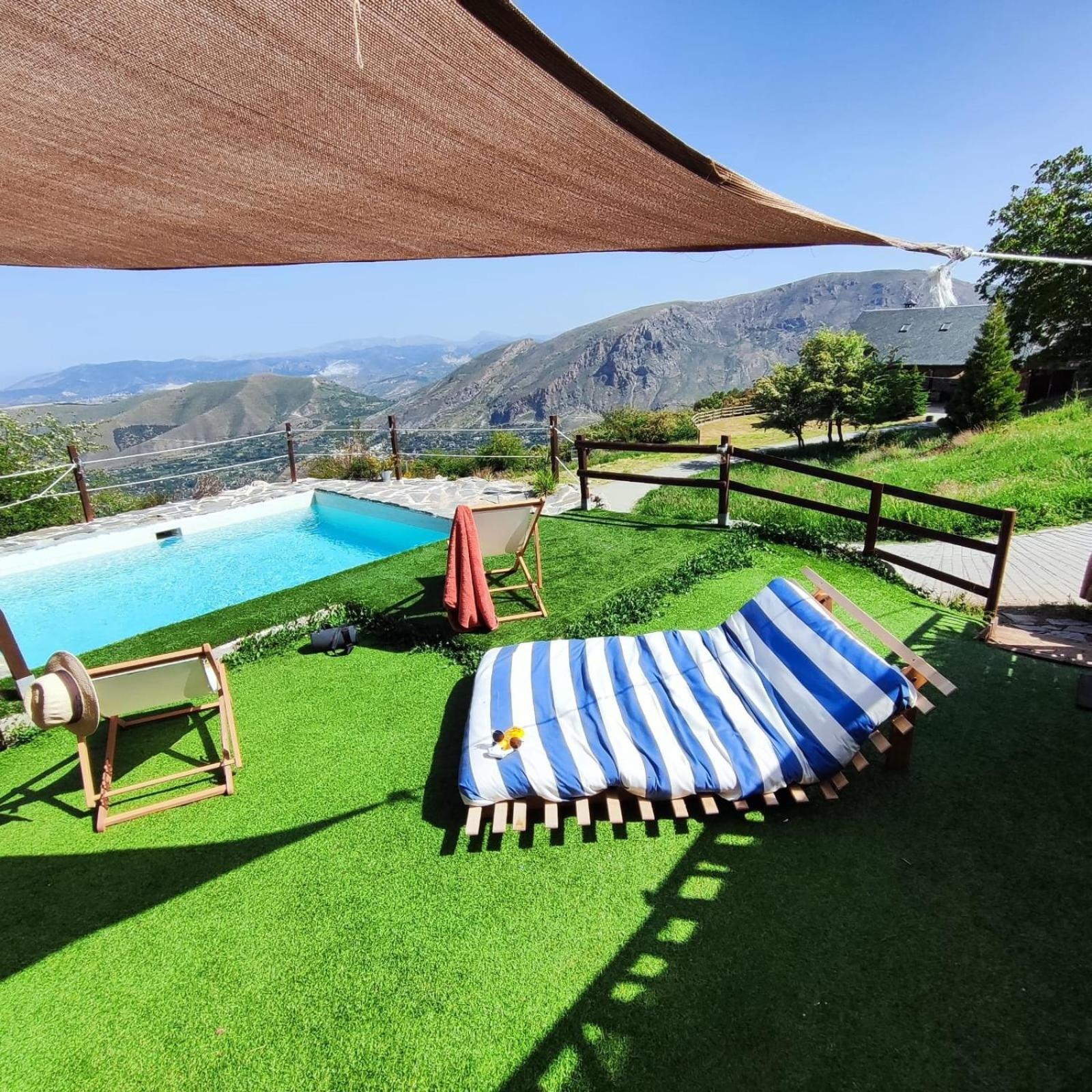 Hostal Refugio Del Aguila "Casa Diaman" Güéjar Sierra Exterior foto